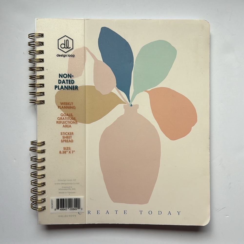 Design Loop Undated Planner - Picture 2 of 9